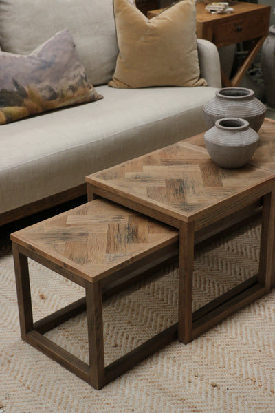 Triplette Coffee Table Set of 3 in Weathered Oak