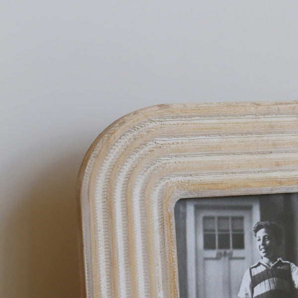 Wooden Picture Frame with Ridged Detail 4x4