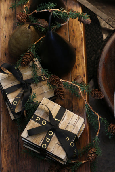 Pinecone Garland with Pine Needles