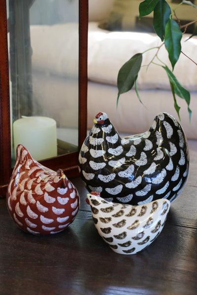 Ceramiques De Lussan Pullet in White with black Specks - Small