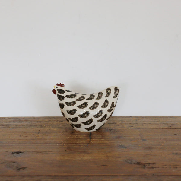 Ceramiques De Lussan Pullet in White with black Specks - Small