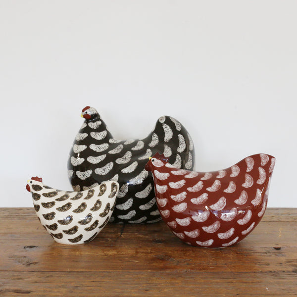 Ceramiques De Lussan Pullet Bordeaux in White Spotted - Large