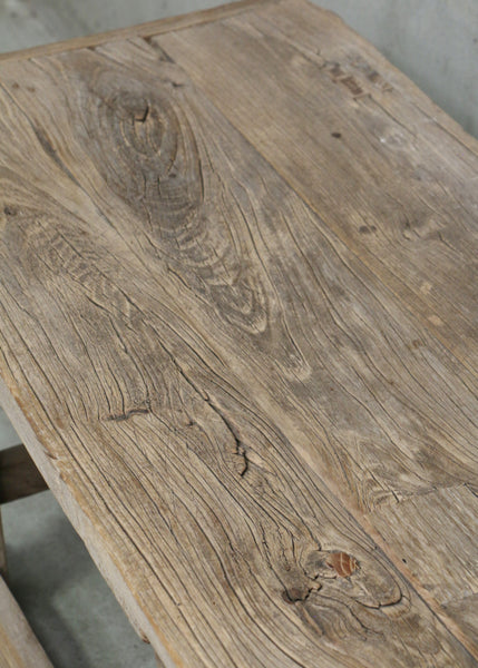 Antique Wooden Coffee Table 1690L