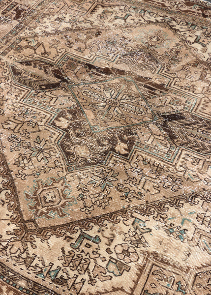 Vintage Persian Heriz Rug 253 x 227cm