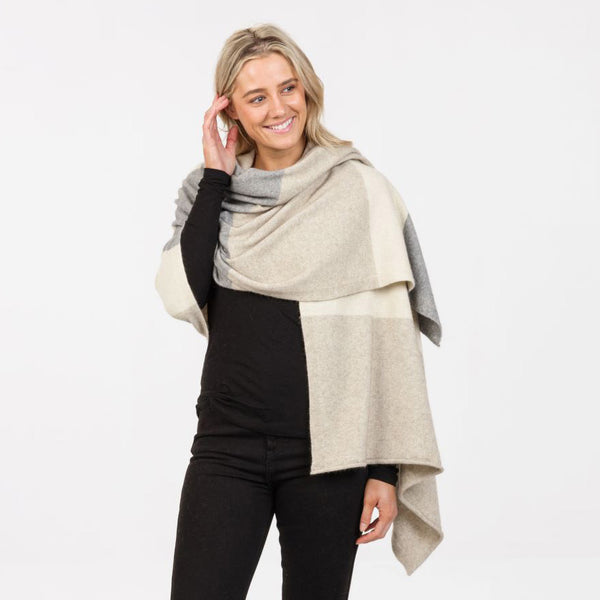 Travel Wrap in Natural Stripe