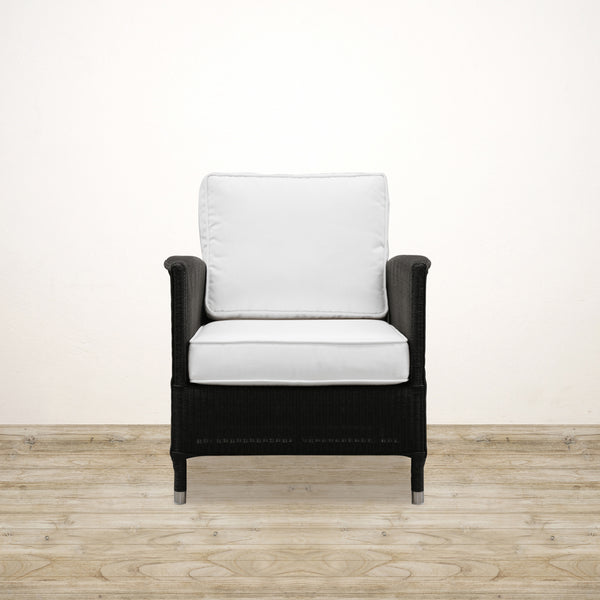 Deauville Lounge Chair in Black