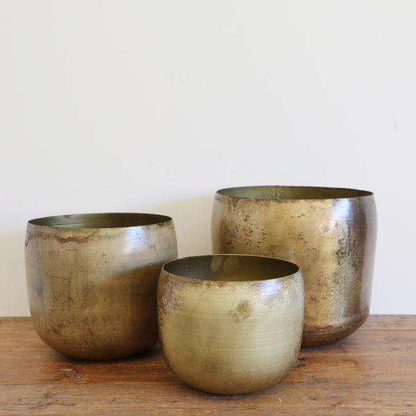 Haveli Planter in Antique Brass Finish