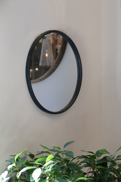 Iron Frame Round Wall Mirror