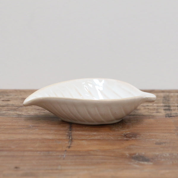 Petite Leaf Dish in White