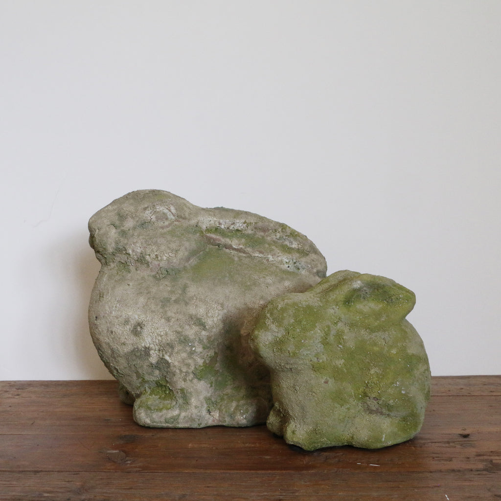 Medium Rabbit in Aged Stone Finish | Leopold Hall