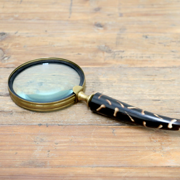 Magnifying Glass with Safari Style Handle
