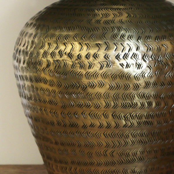 Ravello Etched Lamp in Brass Antique Finish