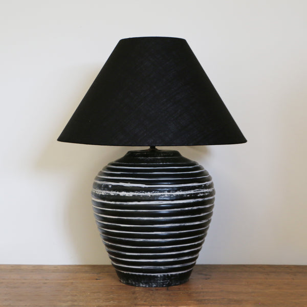 Haveli Lamp in Black/White Finish