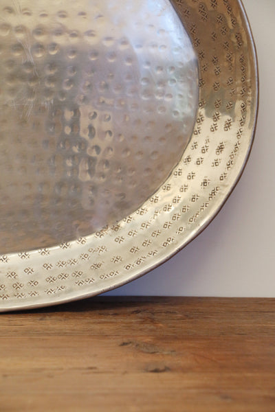 Chelsea Hammer Beaten Oval Tray in Antique Silver Finish