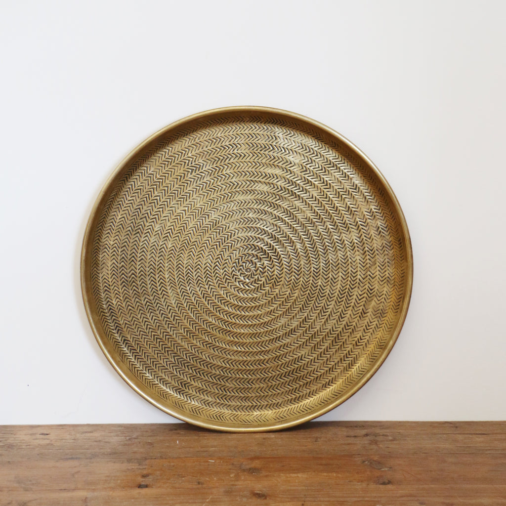 Medium Ravello Round Etched Tray in Brass Finish