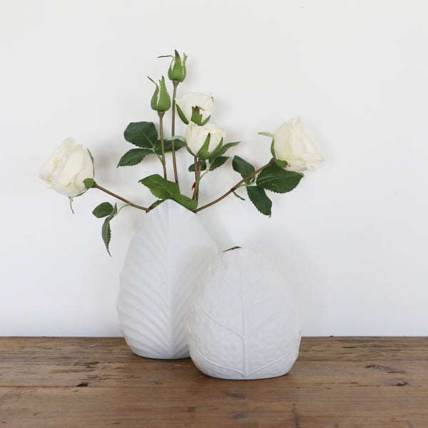 Leaf Vase in Matte White with Green Interior Large