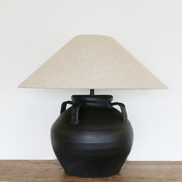 Tuscan Style Ironsand Lamp