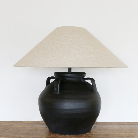 Tuscan Style Ironsand Lamp
